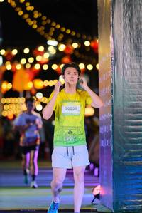 BIB: 000000, 50030
                            <button type="button" onclick="openModal(21769773)" class="btn btn-primary btn-sm float-right btn-popup" data-toggle="modal" data-target=".modal-high-quality">
                        <i class="fas fa-shopping-cart"></i> Add to Cart
                    </button>
                                            <button type="button" onclick="isThisMe(21769773, true)" class="btn btn-success btn-sm float-right btn-popup btn-isme hidden" data-toggle="tooltip" data-placement="bottom" title="นี่คือรูปของคุณใช่ไหม คลิกที่นี่เพื่อเอาเข้าอัลบั้ม">
                        <i class="fas fa-plus"></i> Add to album
                    </button>
                    <button type="button" onclick="isThisMe(21769773, false)" class="btn btn-warning btn-sm float-right btn-popup btn-isnotme hidden">
                        <i class="fas fa-ban"></i> Remove from album
                    </button>